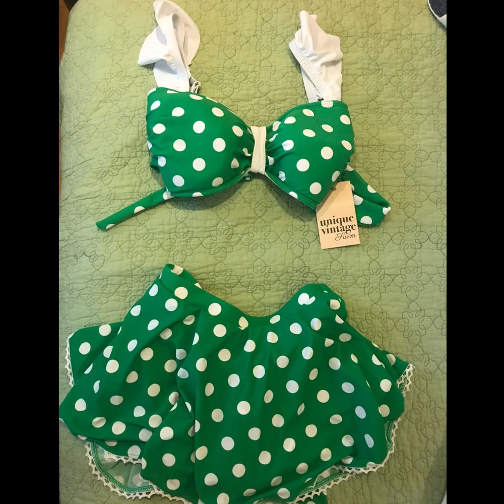 Unique Vintage Green & White Polka-Dot Bikini Set